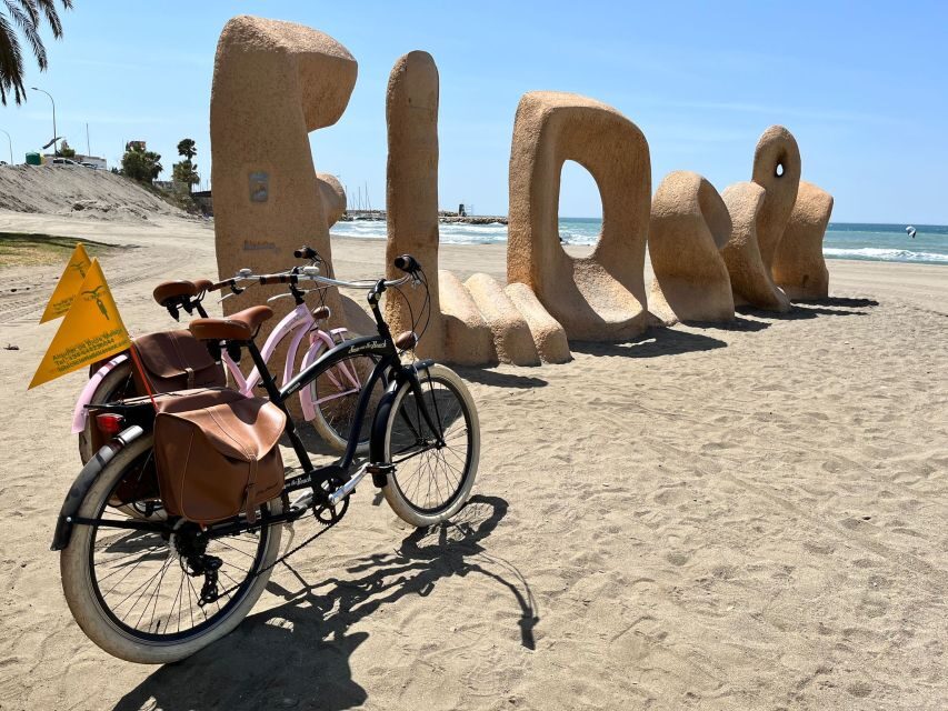 Malaga: Bike Rental for City Discovery Route & Beaches - El Palo and the cirinquitos: how to make the seafood stop fit your ride