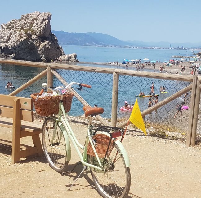 Malaga: Bike Rental for City Discovery Route & Beaches - Parks and the botanical garden: where the day cools down