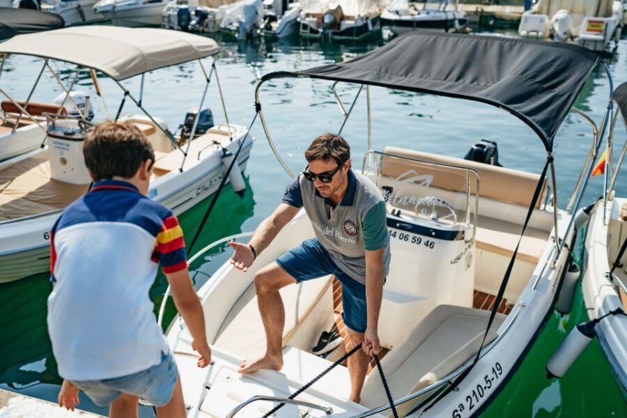 Malaga: Boat Rental without a License for Dolphin Watching - Onboard Comfort: Seats, Solarium, Shade, and Music