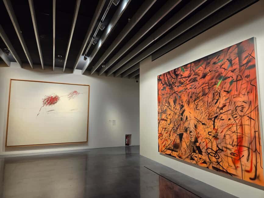 Malaga: Centre Pompidou Malaga Ticket and City Audio Guide - A practical 1-day flow that fits the museum hours