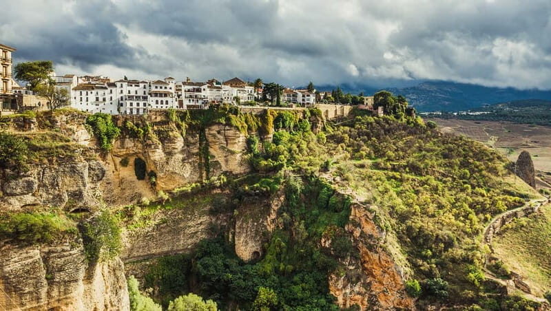 Málaga & Costa del Sol: Ronda and Setenil de las Bodegas - Stop 1: Setenil de las Bodegas and the under-rock streets
