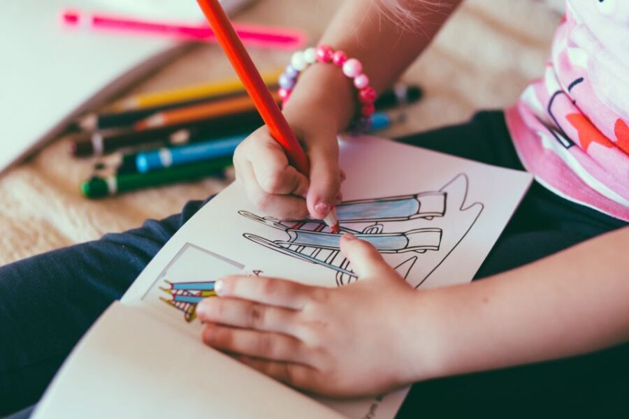 Malaga: Drawing & Painting Lesson Outdoors - Price and Value: What $65 Gets You in Malaga