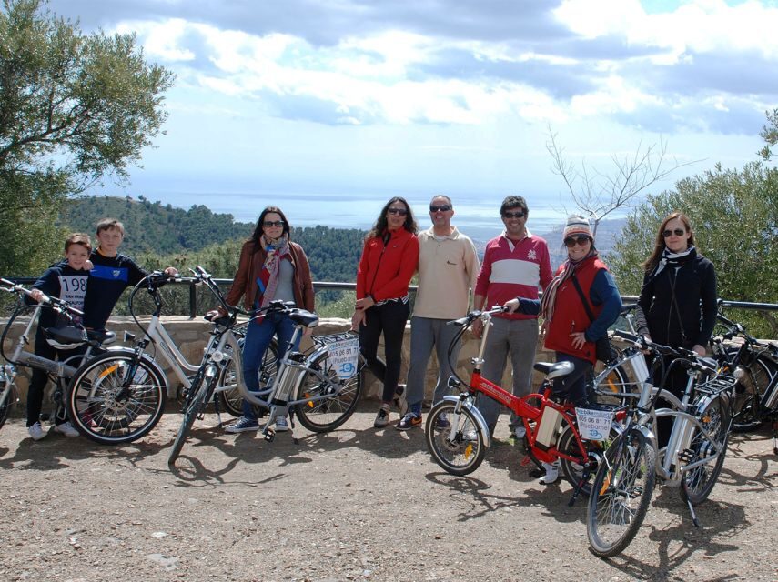 Málaga E-Bike Tour with Full Day Rental - Guided first half: Soho, Roman Theater, and Plaza Merced
