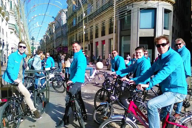 Malaga Electric Bikes Guided Tour - Muelle Uno and Palmeral de las Sorpresas: finish with water and gardens