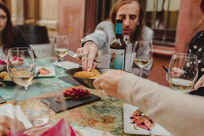 Málaga Evening Tapas Crawl Tour by Food Lover Tour - Why the guide matters: you’re buying a route plus context