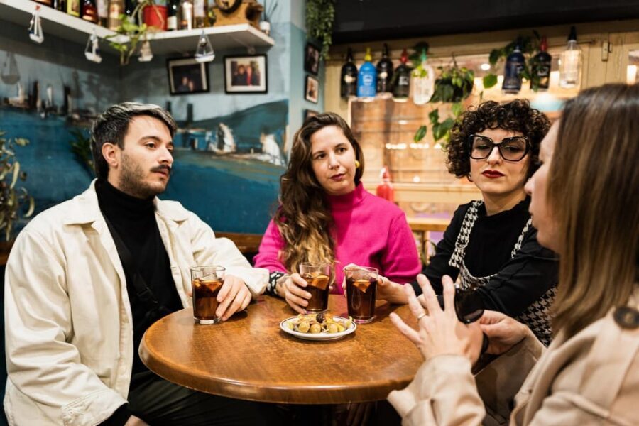 Malaga: Food Tour with Local Guide, Tapas, and Drinks - Key things that make this Malaga food tour work