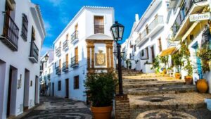 Malaga: Frigiliana & Nerja Tour with Local Product Tastings - Frigiliana: white streets, a viewpoint pause, and a real local tasting