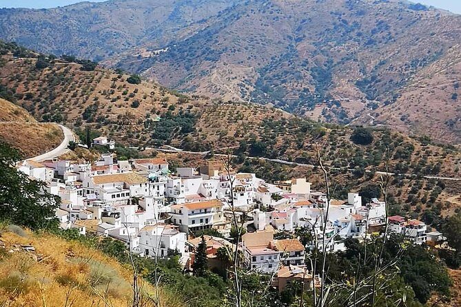 Malaga Highest Peak E-Bike Tour: White Village Olias and El Palo - Getting started at bike2malaga on Hoyo de Esparteros