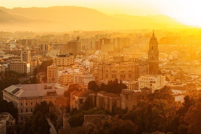Malaga Highlights, Old Town & Viewpoints Walking Tour - Calle Larios: why this street feels different in the old town
