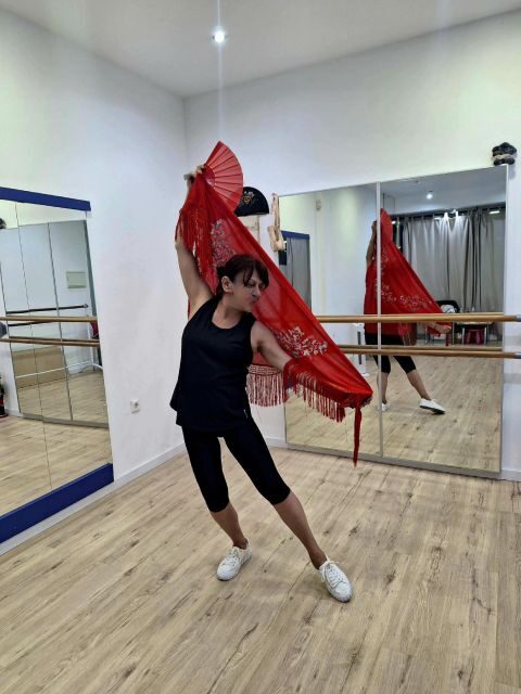 Málaga: Learn to dance flamenco rumba in 45 minutes - Price, Discounts, and Value for Money
