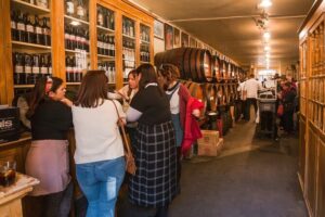 Malaga Market Food Tour: Tapas, Drinks, and Local Flavors - The Walk, the Pace, and Why Small Groups Matter