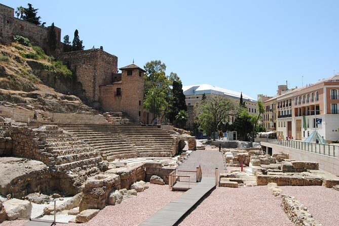 Malaga Monuments Private Walking Tour - Malaga Cathedral and the Viewpoints Game: See It From Several Angles