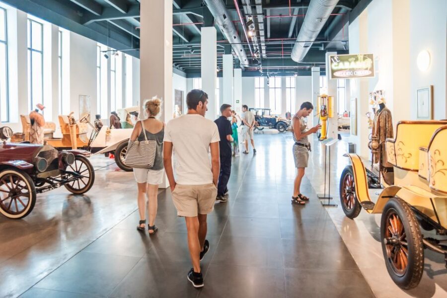 Málaga: Museo del Automóvil y la Moda Ticket - Your 50-Minute Visit Flow: Self-Guided or Optional Tour