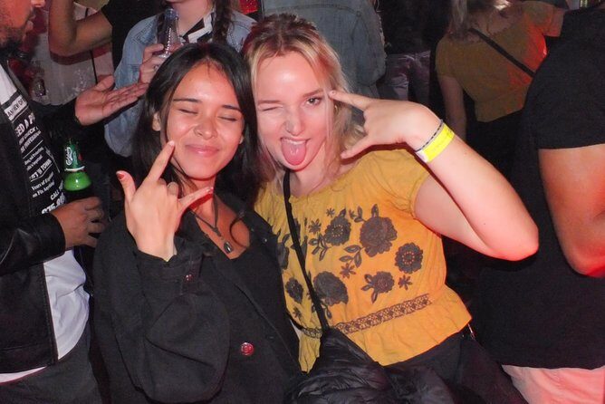 Malaga Nightlife Pub Crawl Tour with Drinks and Clubs Entry - Timing, crowd levels, and noise: how the night vibe changes