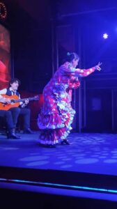 Malaga: Paella and Tapas Tour with The Best Flamenco Show - Where you meet: the welcome wine moment