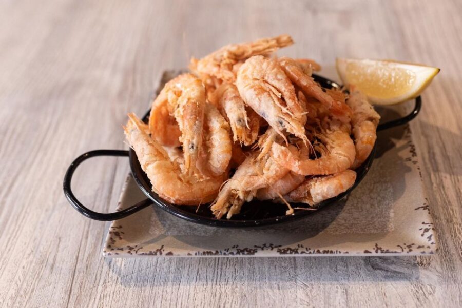 Malaga: Paella and Tapas Tour with The Best Flamenco Show - The guide can make or break it (and these guides sound strong)