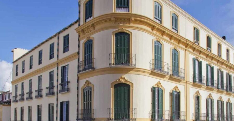 Málaga: Picasso Birthplace Museum Ticket & City Audio Guide - Museo Casa Natal de Picasso: the smart way to start a Malaga Picasso day
