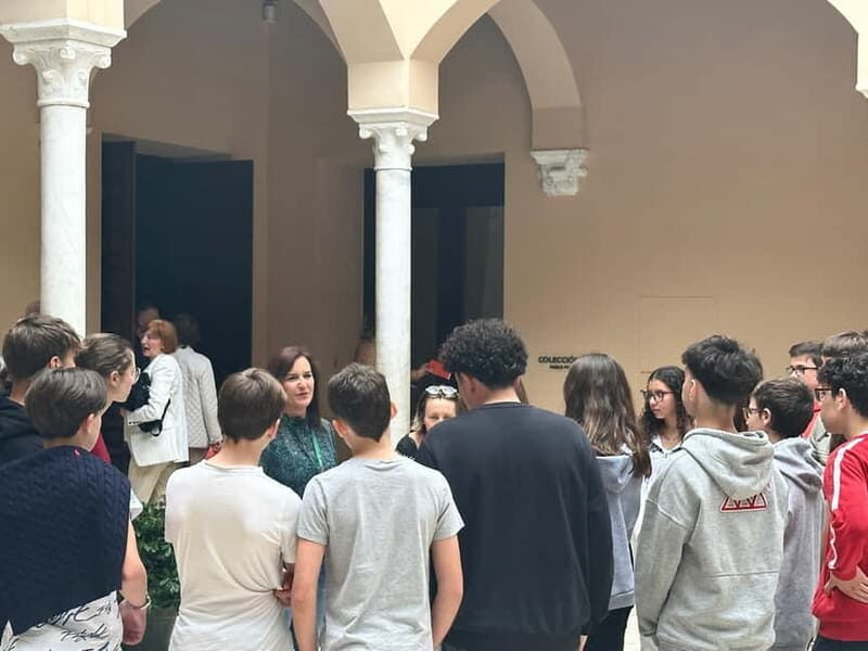 Malaga: Picasso Museum Tour Expert Art Guide, entrance fee included - The 1-hour permanent collection tour: the Picasso story, explained clearly