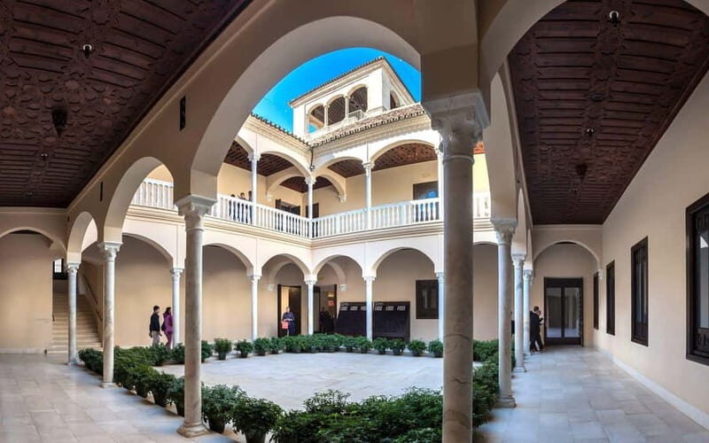 Malaga: Picasso Museum Tour Expert Art Guide, entrance fee included - After the guided hour: what you can do with your extra museum time