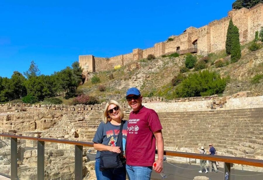 Malaga: Private walking tour - Start point at La Aduana Vieja and how the route gets moving