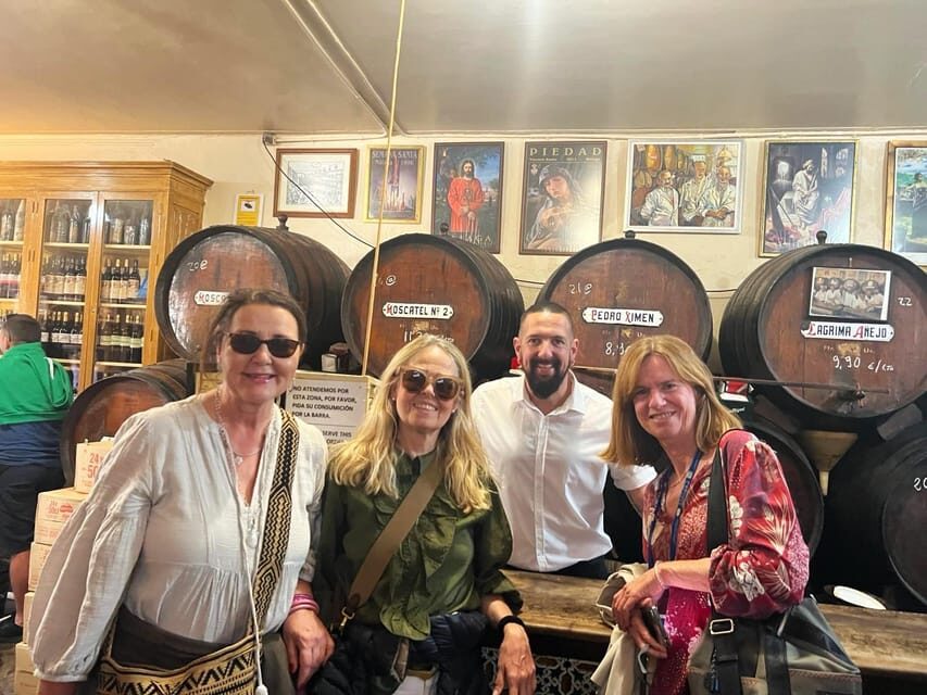 Malaga: Private walking tour - Alcazaba fortress stop: history you can map with your eyes