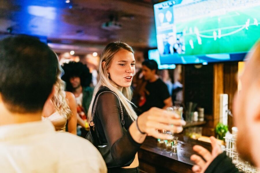 Malaga: Pubs and Clubs Crawl - The 3.5–5 Hour Route: four stops that keep you from overthinking
