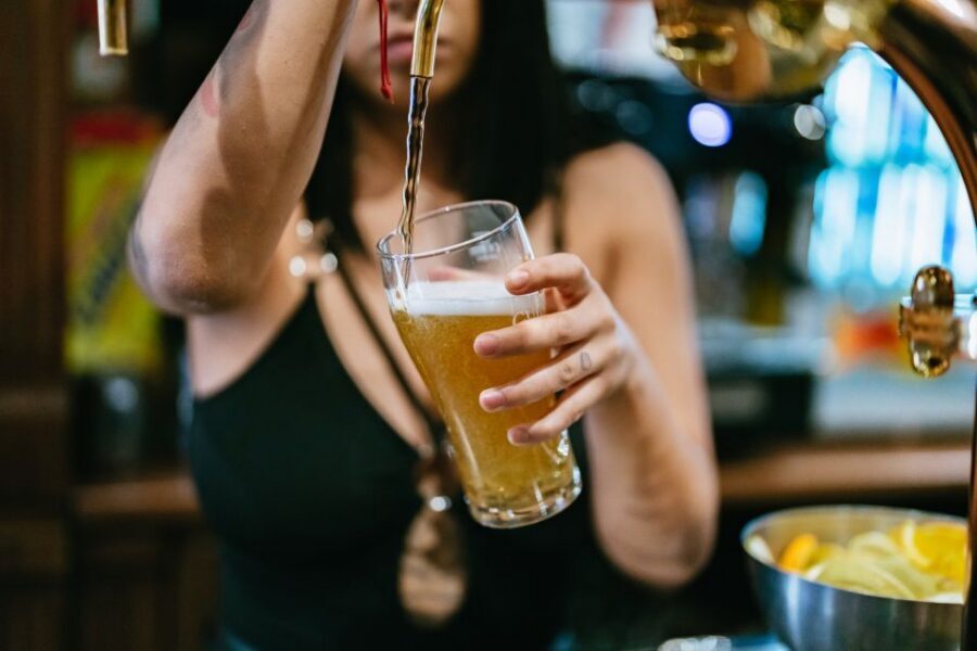 Malaga: Pubs and Clubs Crawl - Drinks, IDs, and dress rules that can block your night