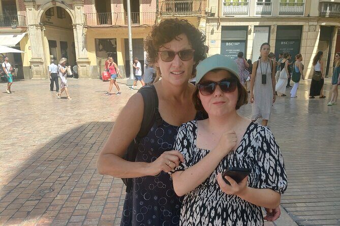 Malaga Scavenger Hunt and Sights Self-Guided Tour - Price and Value: What $10.63 Buys in Malaga Time