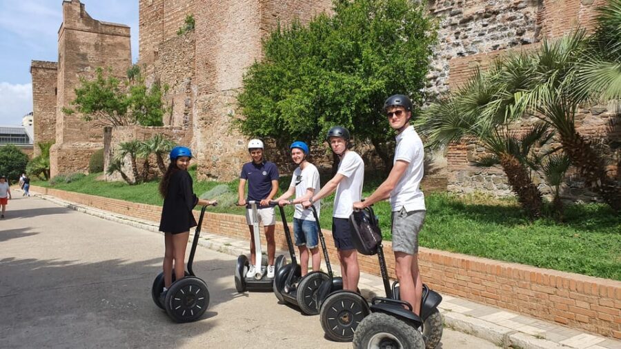 Malaga segway: Panoramic tour of Gibralfaro - Alcazaba photo stop: a quick taste of another fortress