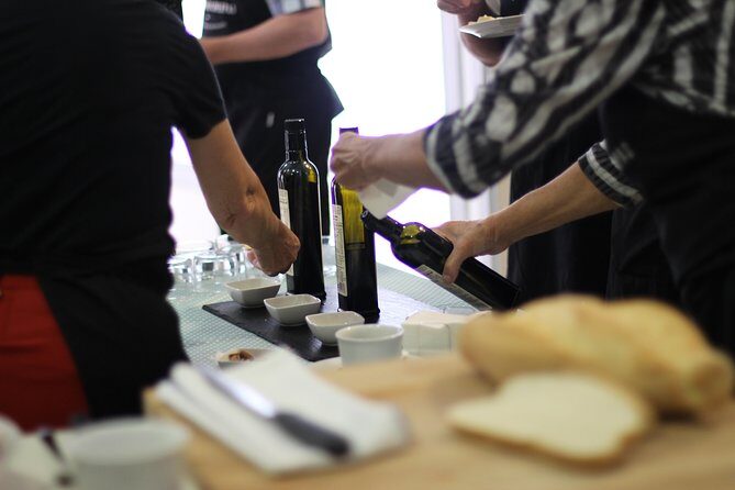 Malaga Tapas Cooking Class - Who should book this Malaga tapas class (and when day wins)
