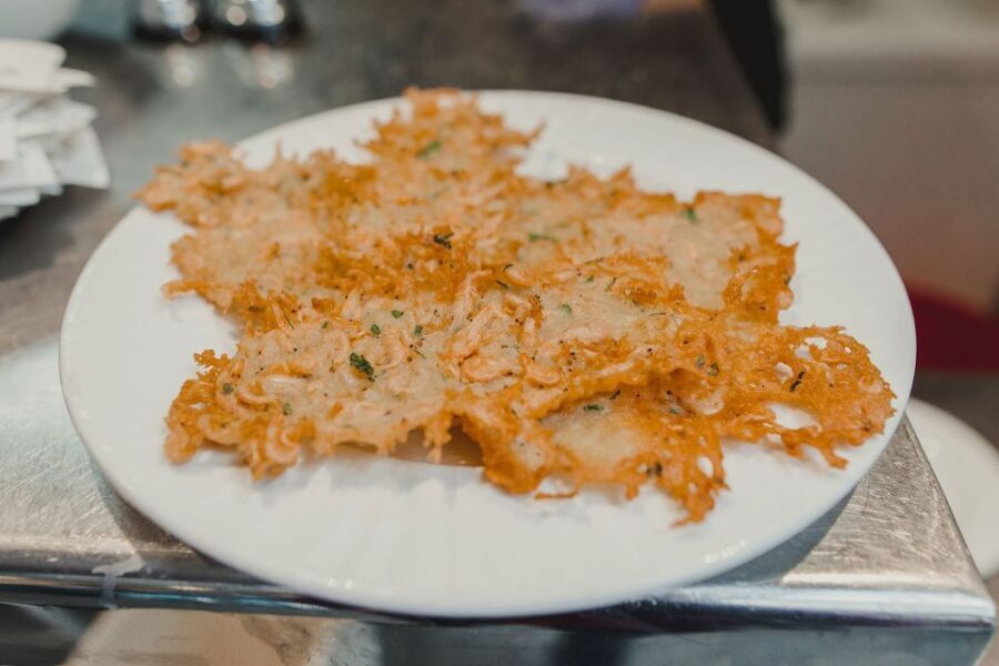Malaga: Tapas Crawl - Beer, Wine, and That 20-Minute Wine Break