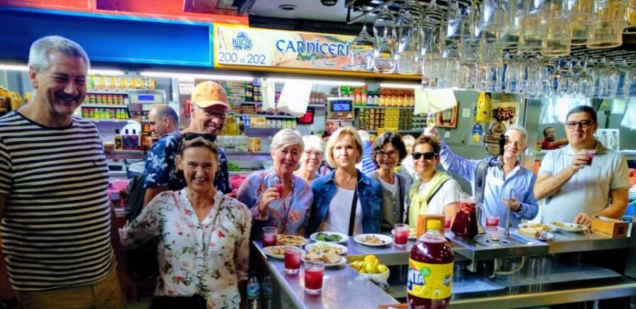 Malaga: Tapas Tasting Tour - Drinks included: how the wine and beer keep the pace fun