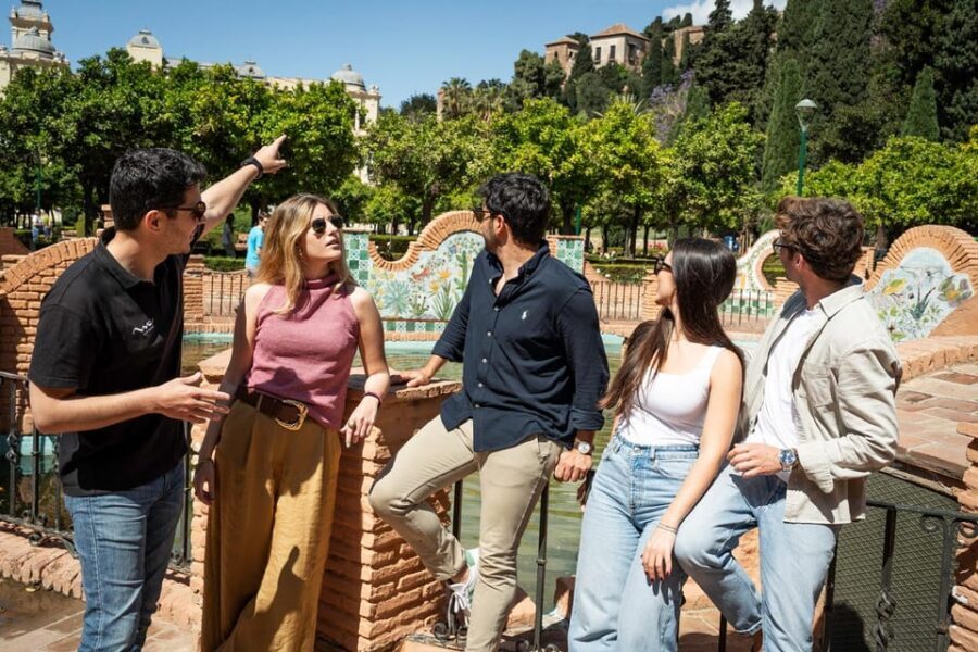 Málaga: Tapas, Wine & Rooftops Private Tour - Who this tour suits (and who should skip it)