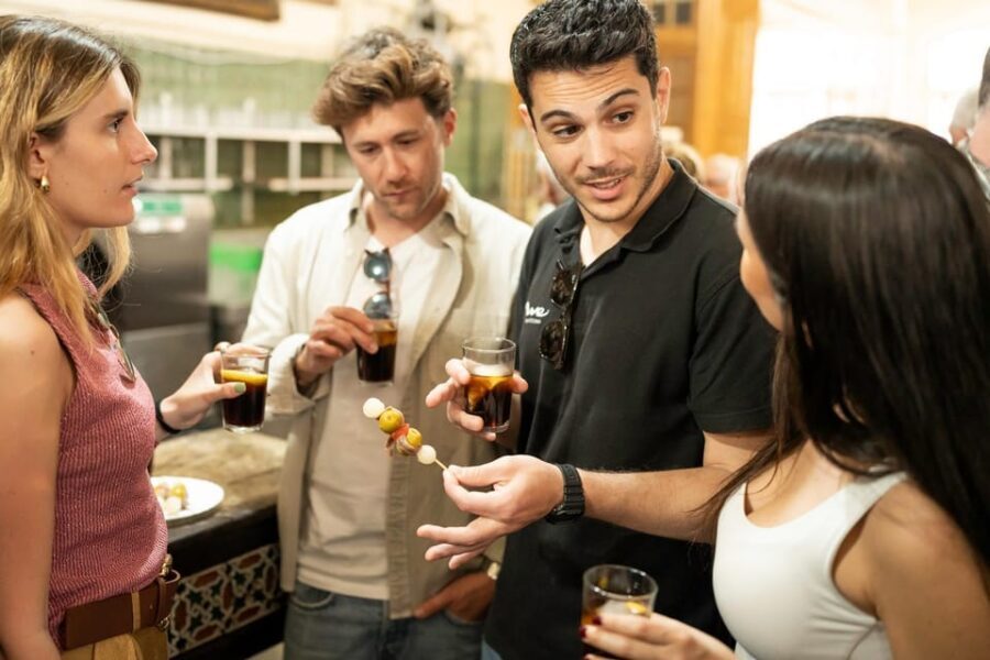 Málaga: Tapas, Wine & Rooftops Private Tour - If El Pimpi is on your route, it’s a real Malaga moment