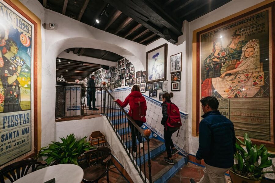 Málaga: Traditional Andalusian Tapas and Wine Tour - How this 2.5-hour Málaga tapas route is paced