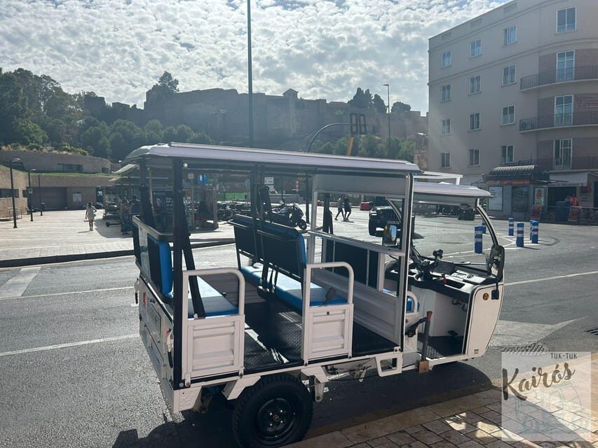 Malaga: Tuk tuk tour - Guides and Personalization: What Makes the Tour Feel Worth It
