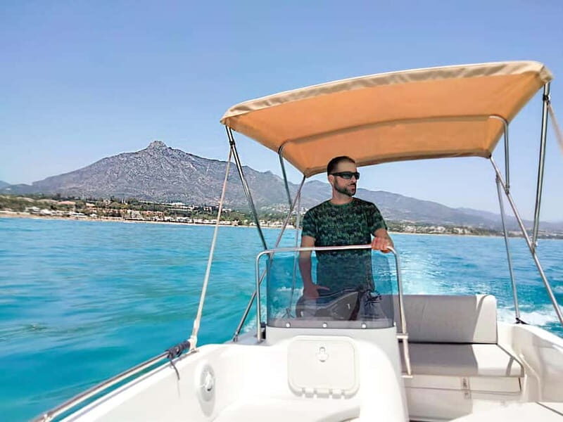 MANGO BOAT - Unlicensed boat in Puerto Banús - Towable Toys and Water Activities: Fun That Fits the Group