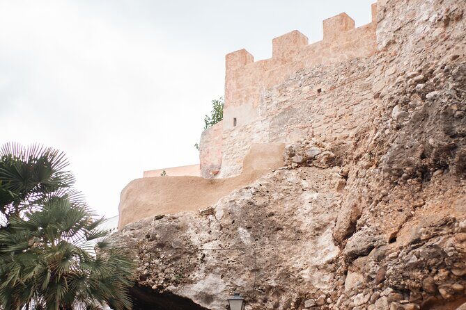 Marbella: City Highlights Tour - Where You Start (Av. del Mar) and Where You Finish (Plaza de los Naranjos)