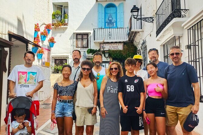 Marbella: group walking Tour - Marbella Town Hall area: Orange Square and 16th-century houses