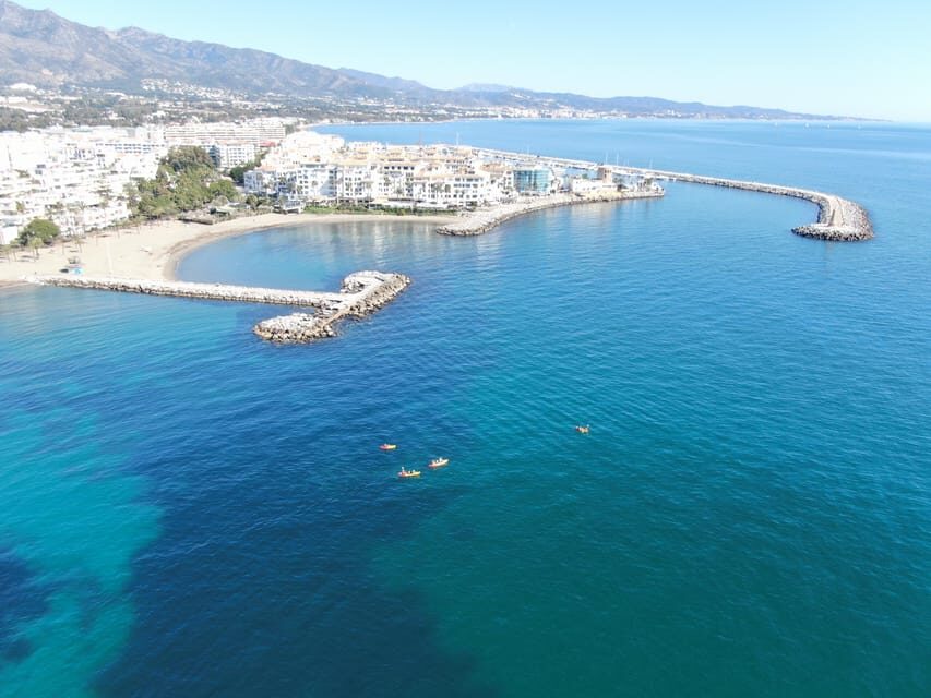 Marbella: Guided Kayak Tour in Puerto Banús - What to Pack for a 2-Hour Kayak Session in Marbella