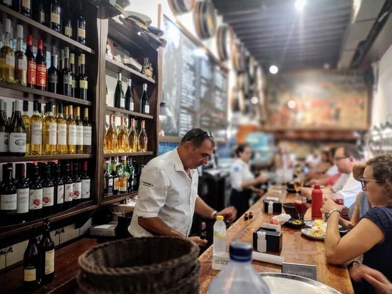 Marbella: Hidden Taverns, Tapas & Wine in the Old Town - The tapas stops: how the evening moves from bite to bite