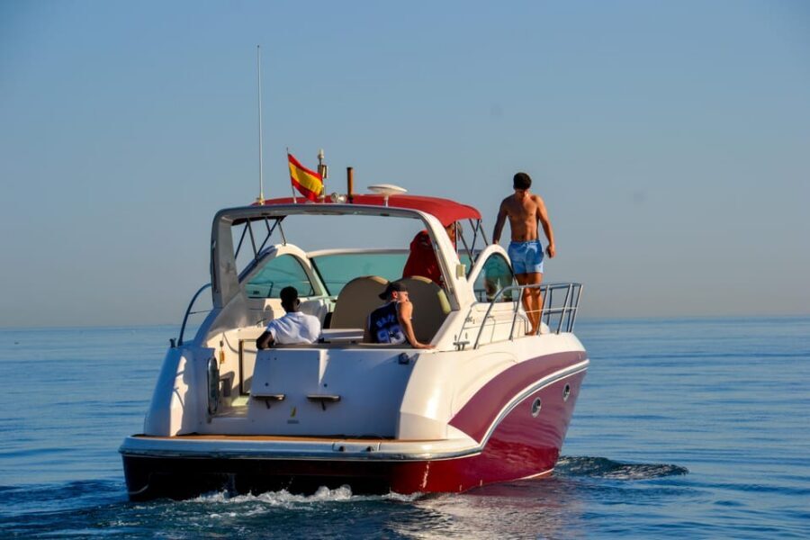 Marbella: views from a yacht for one or two hours - Key highlights worth caring about