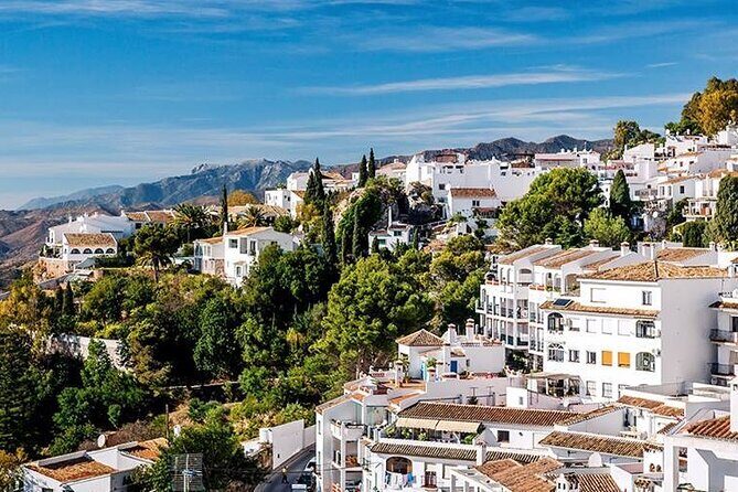 Mijas: Panoramic city tour in an electric Tuk Tuk - Stop-by-stop: what you see in Mijas Pueblo (and why each stop makes sense)