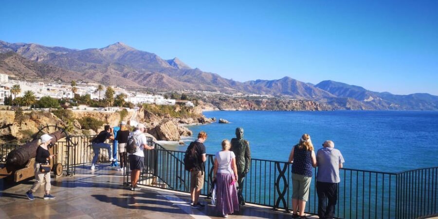 Nerja, Frigiliana & El Acebuchal: Full-Day Semi-Private Tour - Nerja streets and Balcon de Europa: sea views with context