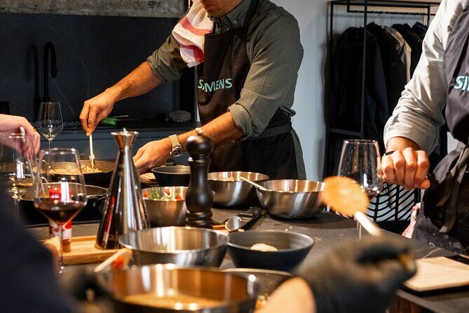 Paella Cooking Class with English Guide in Malaga - English guide experience and how small-group instruction feels