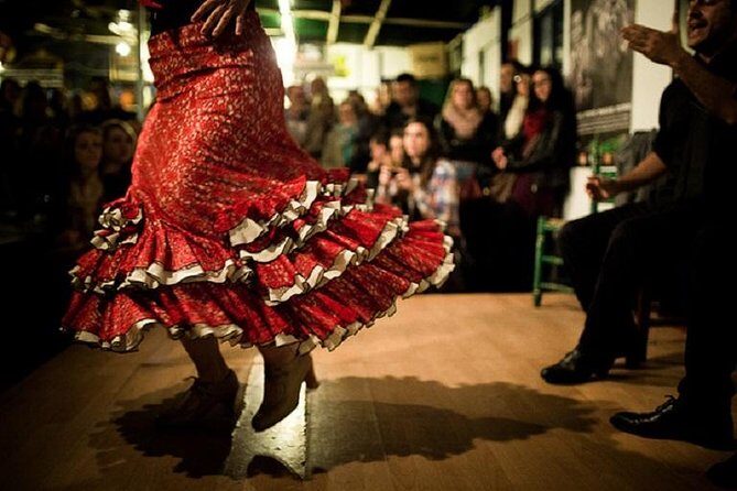 PREMIUM TAPAS TOUR: Paella, Tapas, Winery and Flamenco - The guide makes or breaks the night (and you’re likely to get a great one)