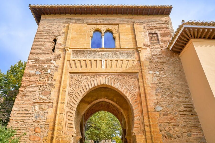 Private Alhambra Tour From Malaga & Surrounds - Private coach pickup from Malaga coast or the port