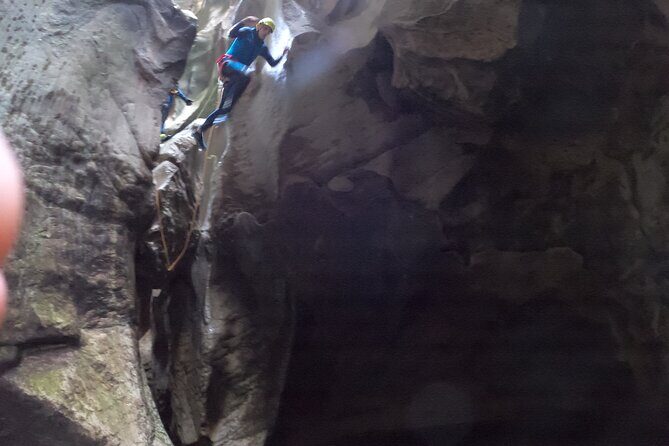 Private canyoning adventure in the Buitreras Canyon - Timing and pacing: how the 6 hours usually move