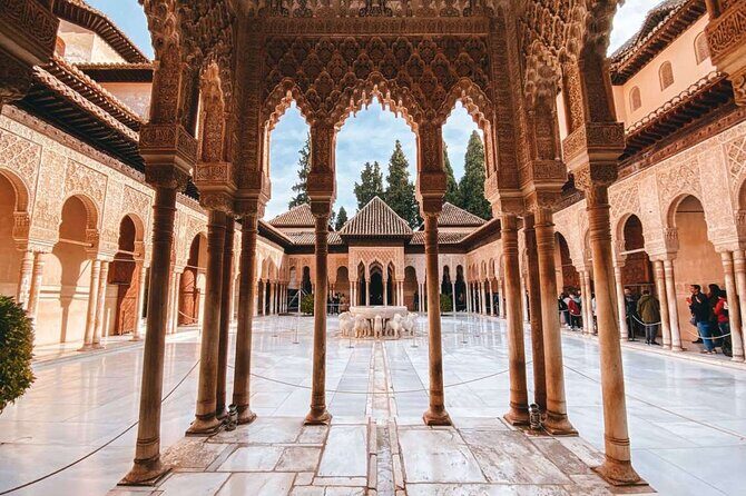 Private Tour to La Alhambra de Granada from Malaga - How the Málaga to Alhambra Day Actually Plays Out