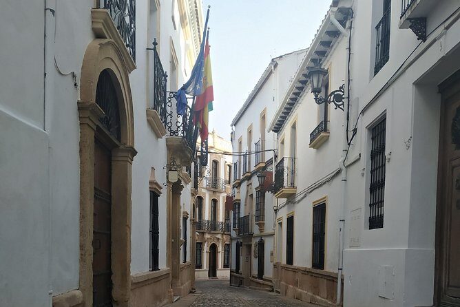 Private visit to Ronda 2 hours - Alameda del Tajo: A 200-Year-Old Start With Big Ronda Energy